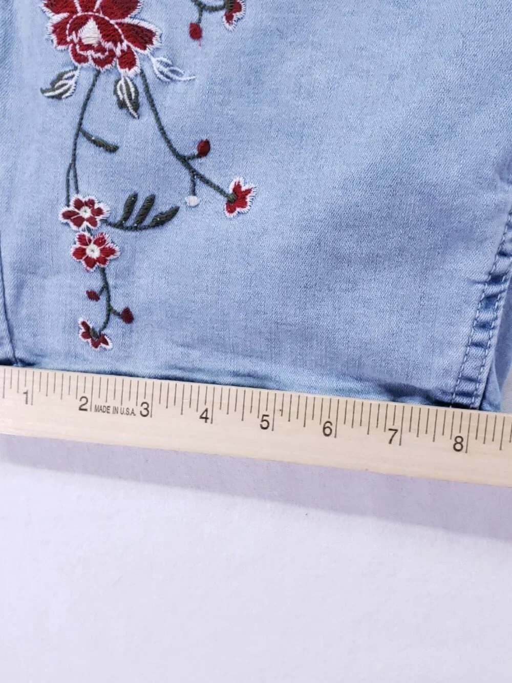 Sandpiper Petite Bermuda Jean Shorts Womens 14P Embroidered Denim Stretch Floral